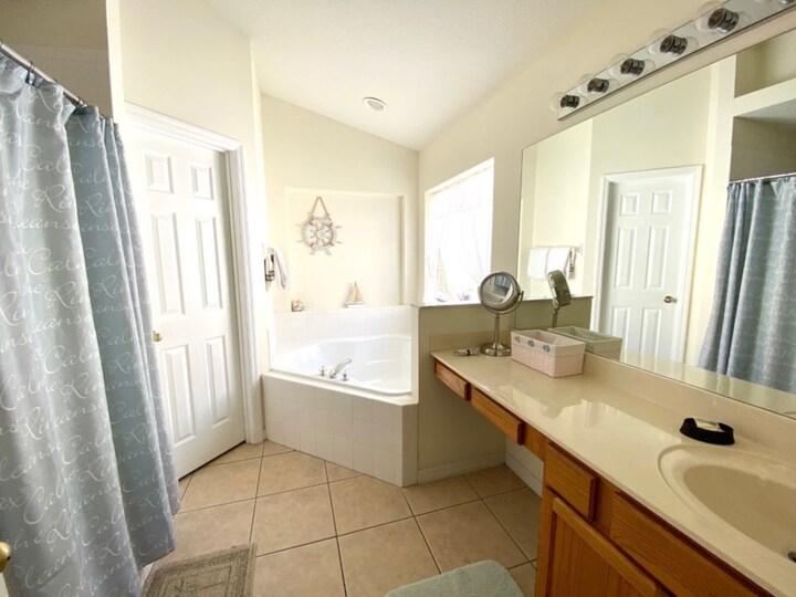 Luxury Villa with Fantastic Private Pool on The Abbey at West Haven, Florida Villa 6053