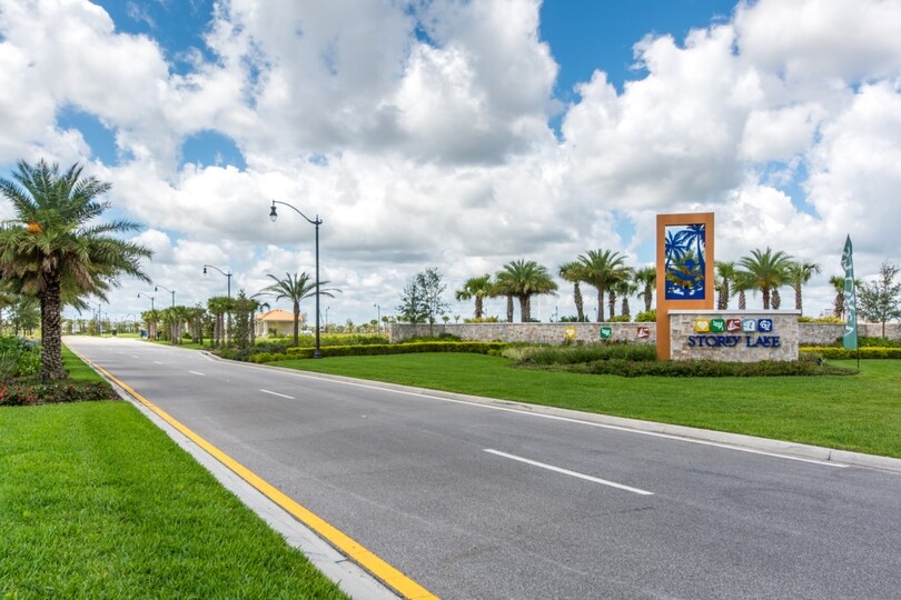 Exclusive Townhouse in One of most Prestigious Resorts, Storey Lake Resort, Florida Townhouse 4086