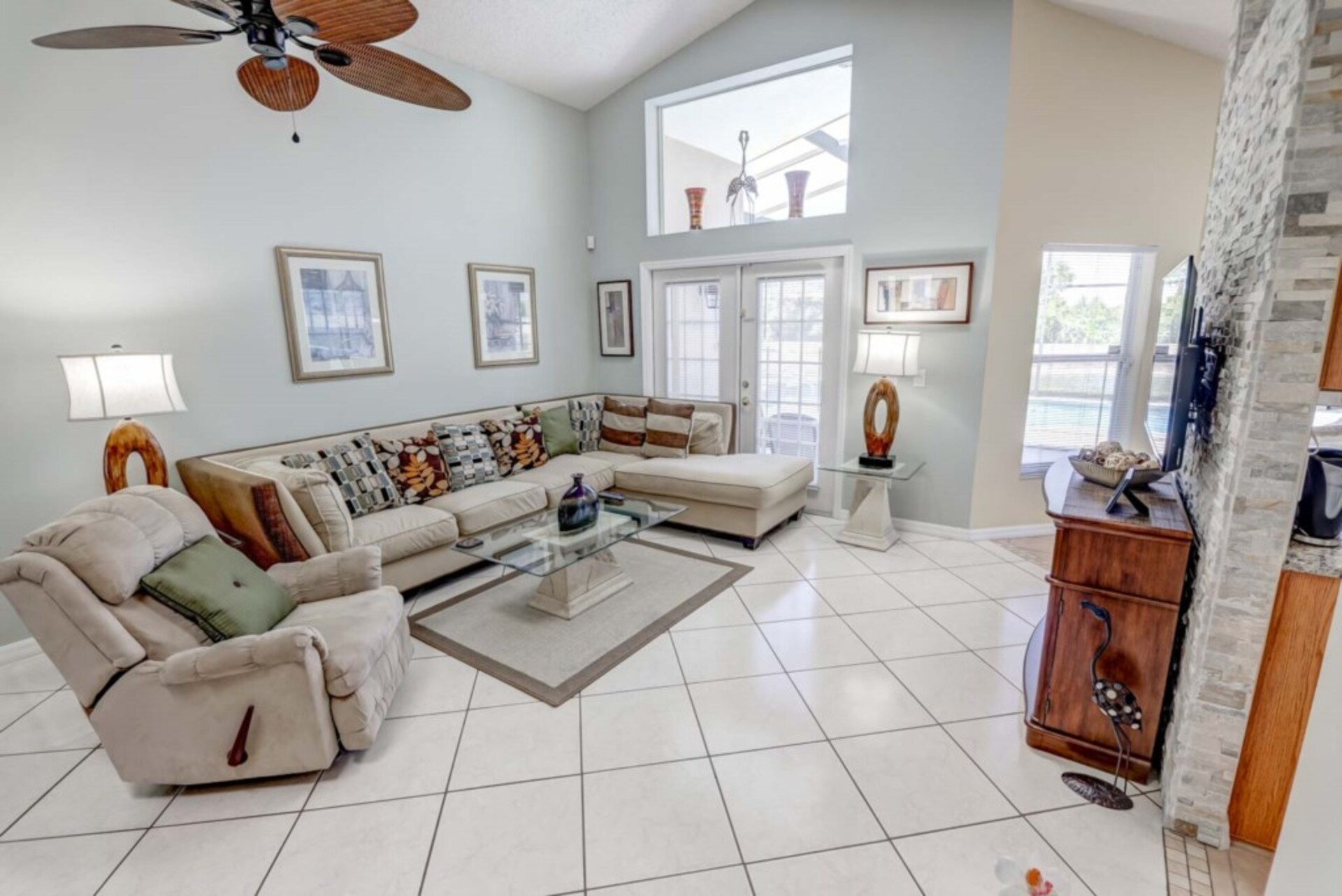 5 Star Villa with Private Pool on Indian Creek, Florida Villa 6109