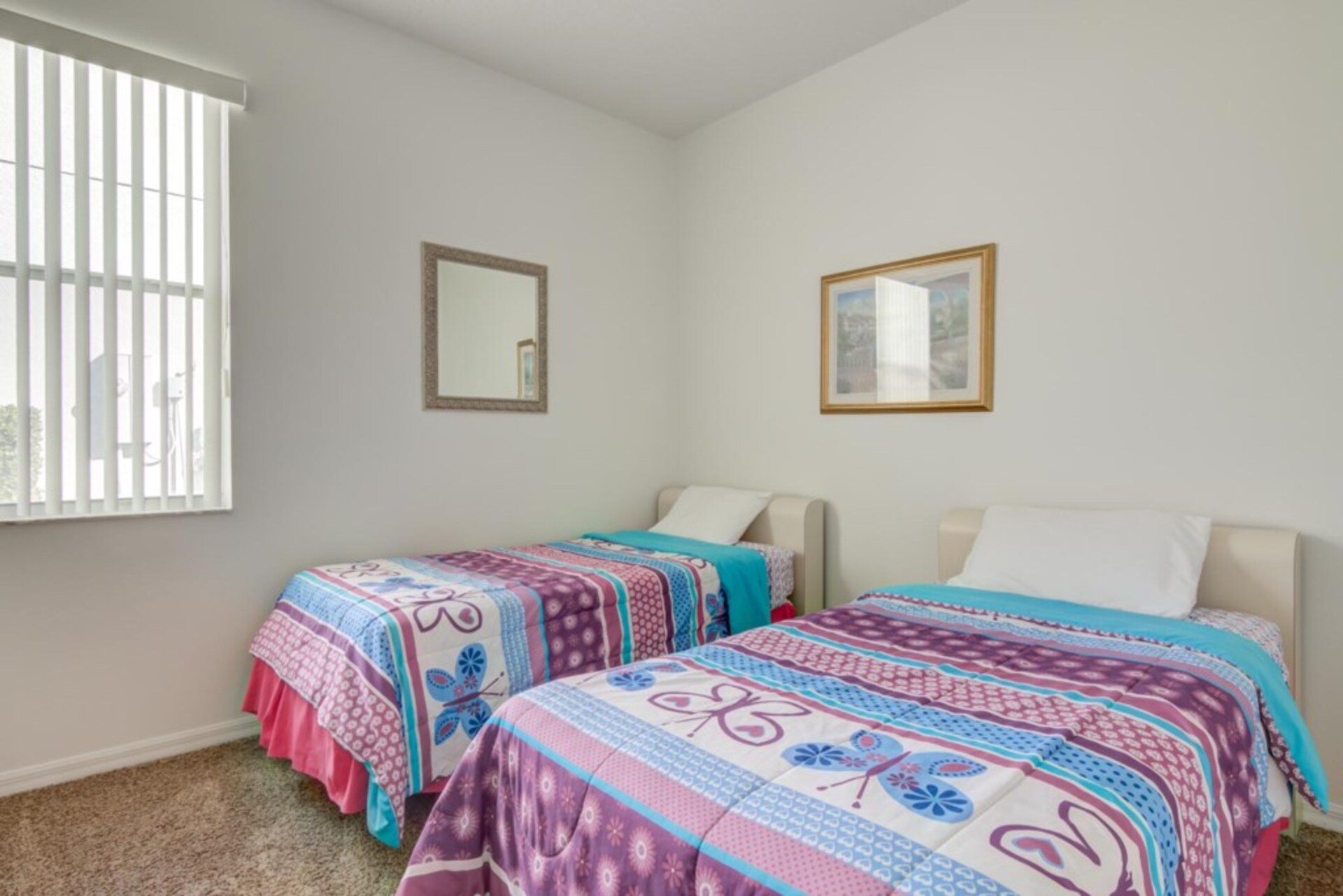 5 Star in one of the most Prestigious Areas in Calabay Parc at Tower Lake, Florida Villa 6117