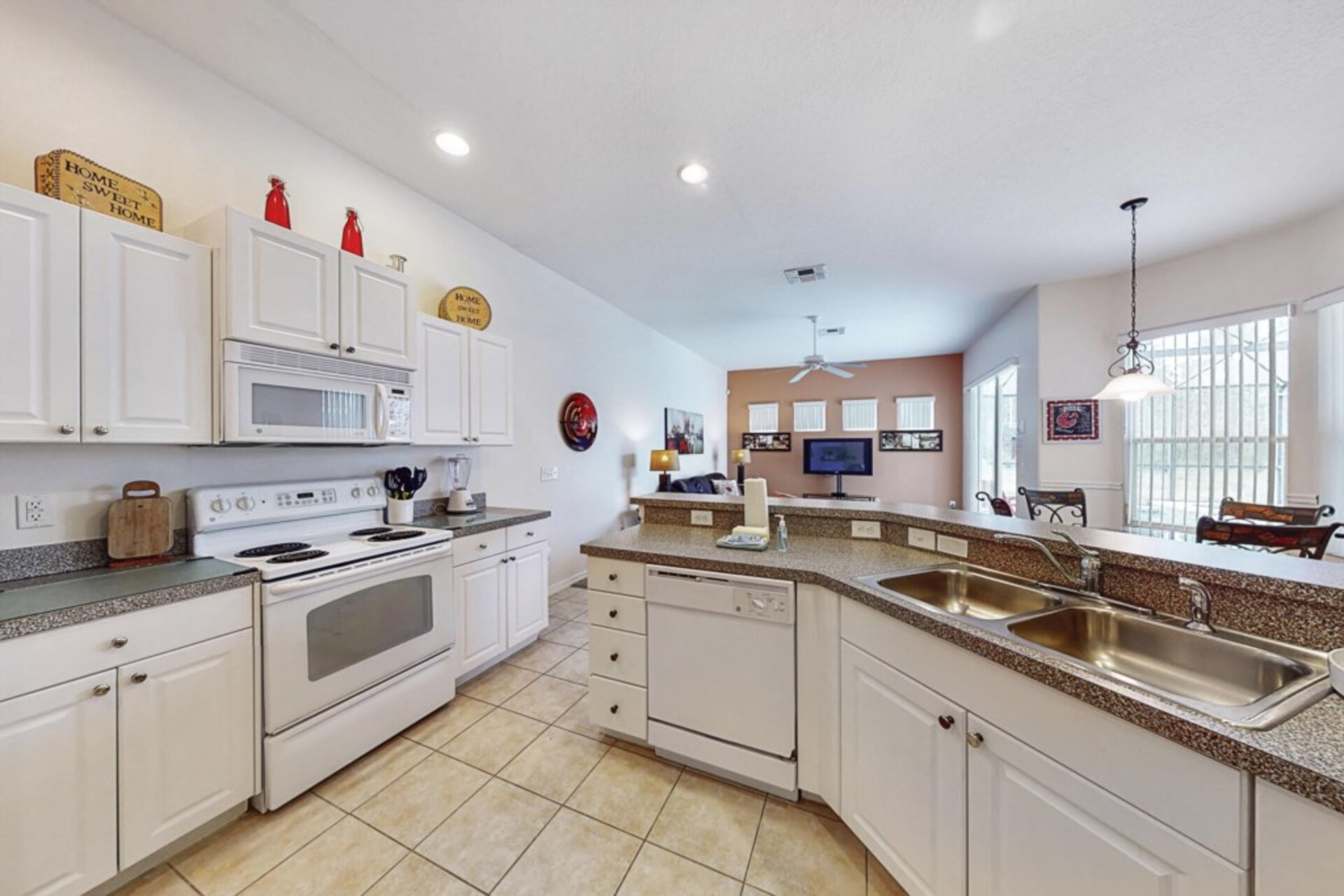 Luxury Contemporary Style Villa on The Abbey at West Haven, Florida Villa 6164