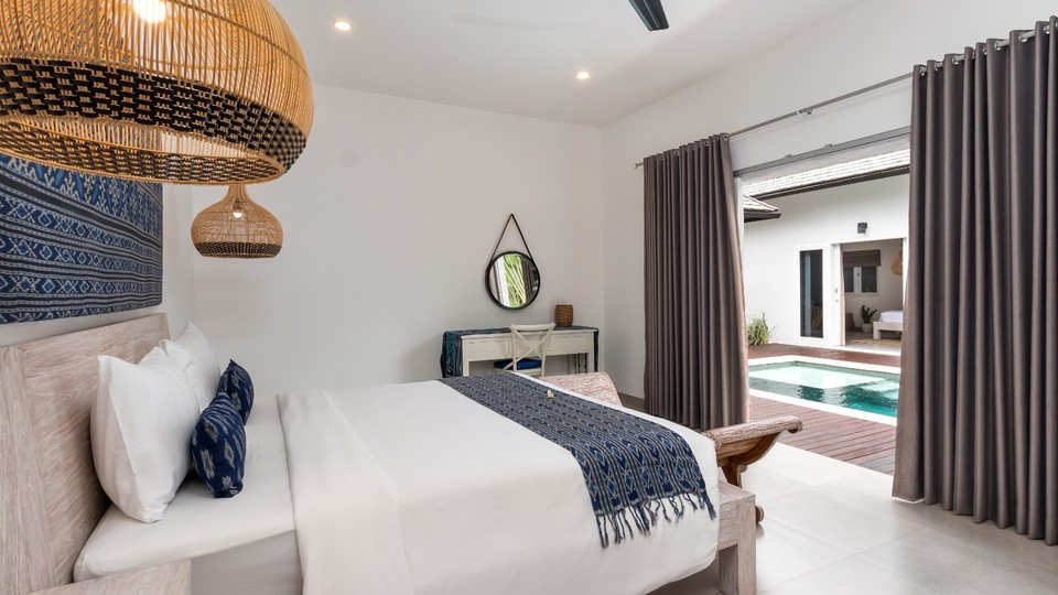 Charming 7BR Villa W/ Pool & Balcony in Bali, Bali villa 2206