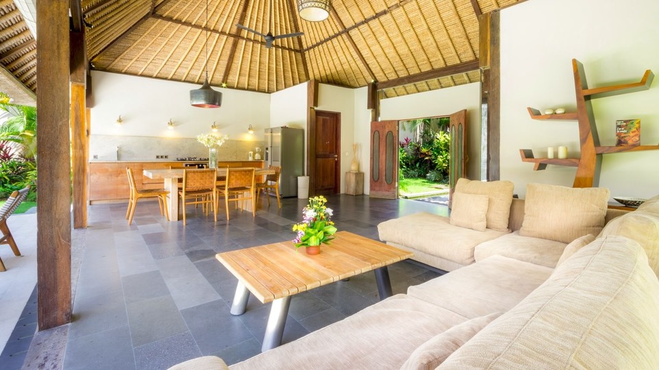 Great 2BR Villa W/ Amazing Pool & Garden, Bali Villa 2226