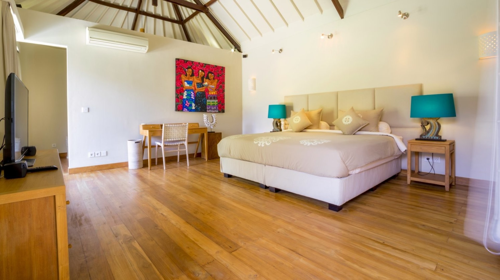 Fantastic 3BR Villa W/ Pool & Garden, Bali Villa 2228