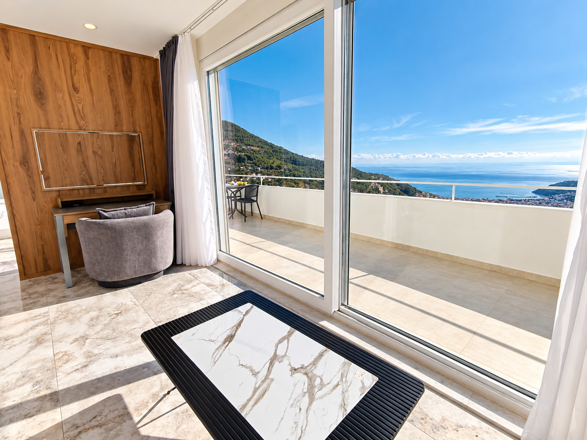 5 Star Villa Horizon – Mountain & Sea Escape