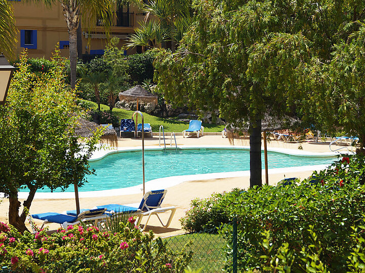 Stylish 3-Bedroom Retreat, Costa del Sol Apartment 1193