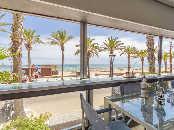 Cozy Escape in Costa Daurada Villa 1018, Salou, Spain