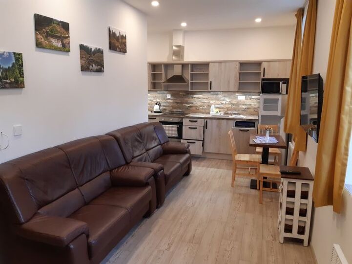 Escape to a Romantic 1BR Villa,1027, Liberecký kraj, Czech Republic