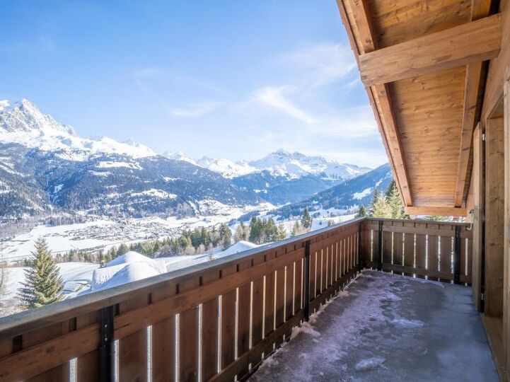 Enchanting Alpine Retreat in Graubünden,1111, Parsonz, Switzerland
