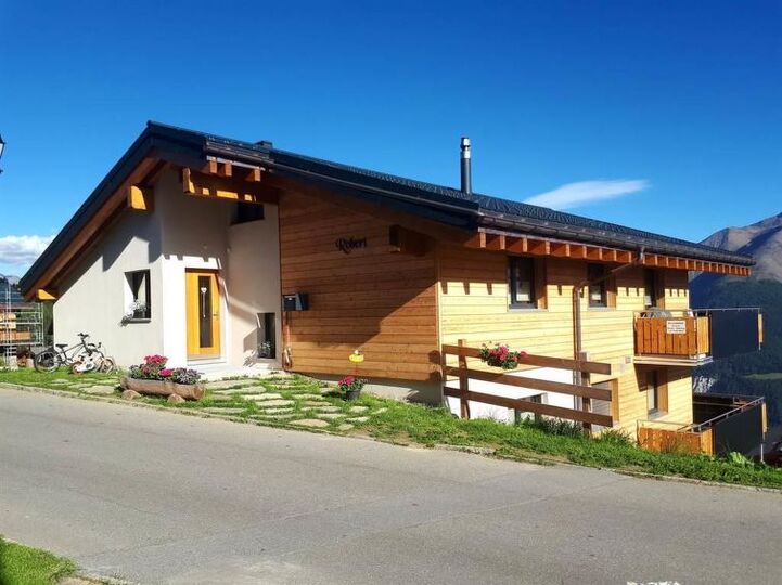 Cozy 3BR Gem in Scenic Valais,1359