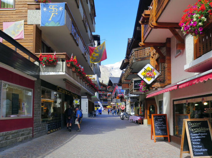 Valais Zen: 1-Bed Villa Haven,1378
