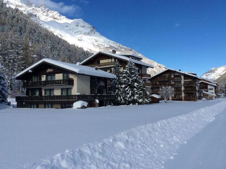 Your Home Away from Home in Saas-Grund, 1239, Saas-Grund, Switzerland
