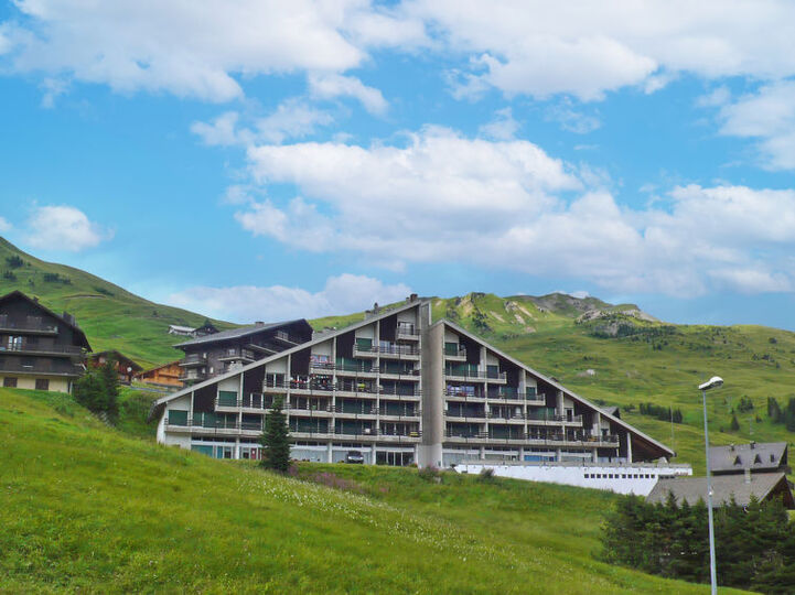 Serene Escape in Val-d'Illiez Valley, 1433, Val-d'Illiez, Switzerland
