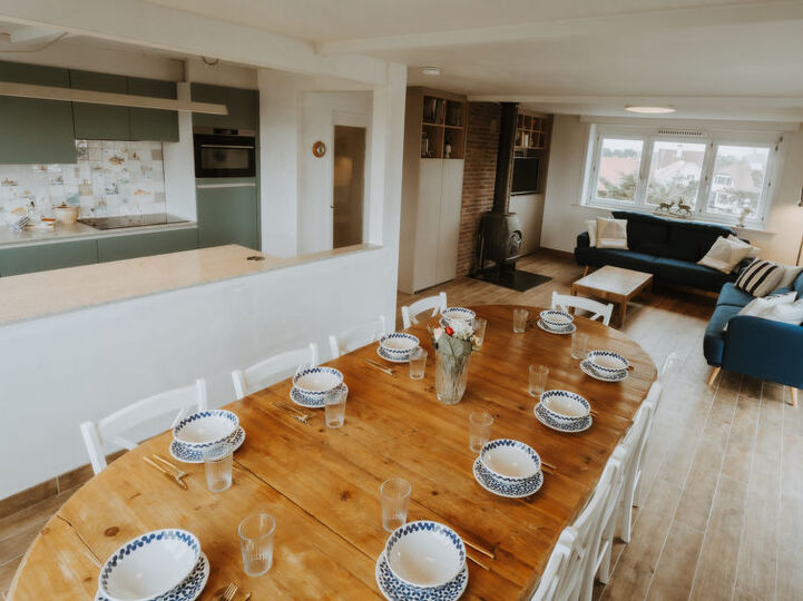 Kitchen / Dining Room