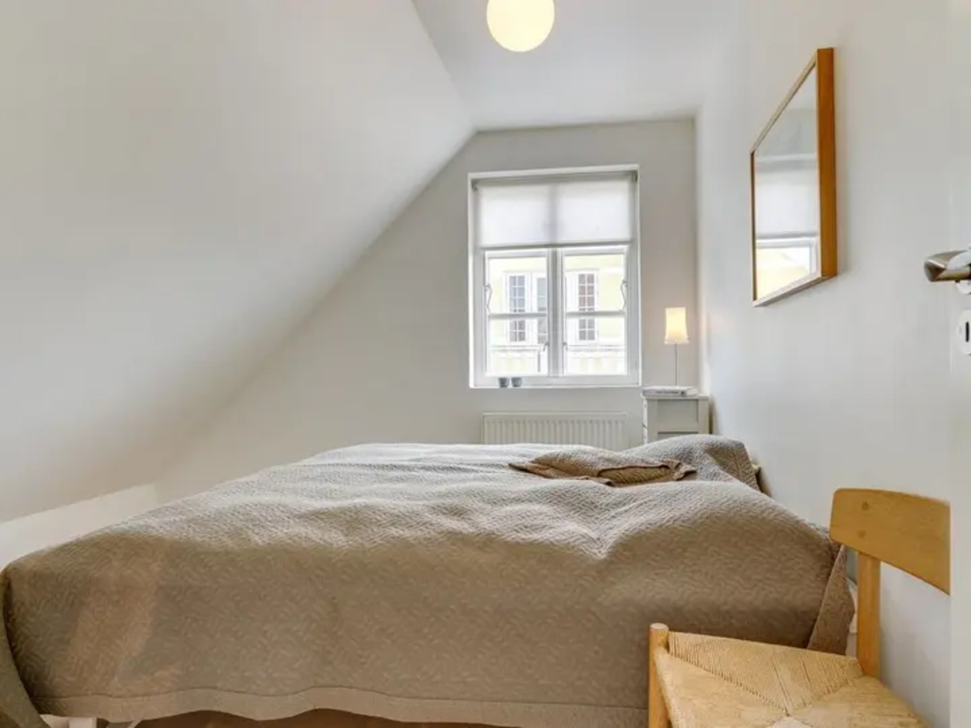 Your Home from Home, Skagen 1012