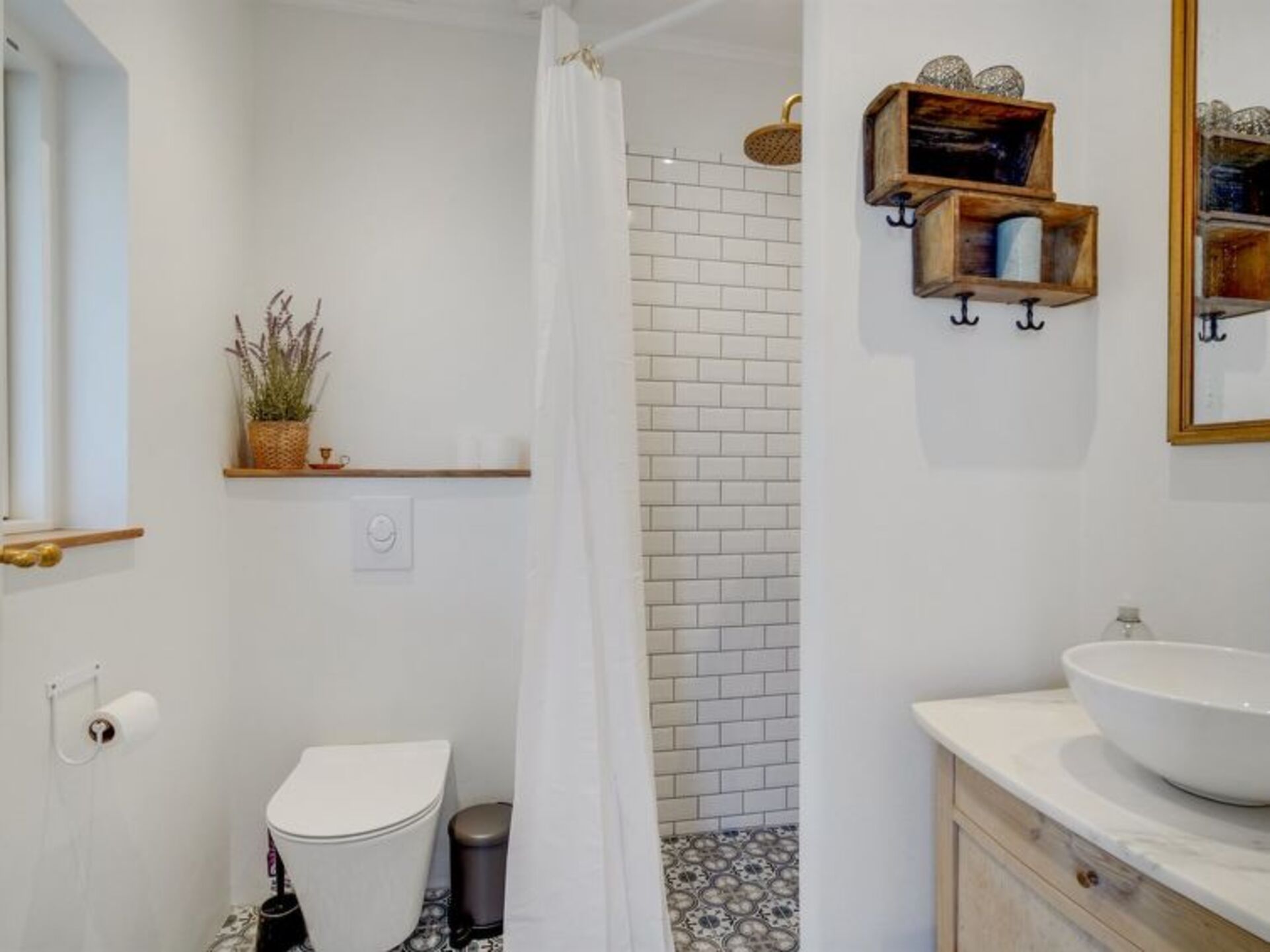 Bathroom / Wellness