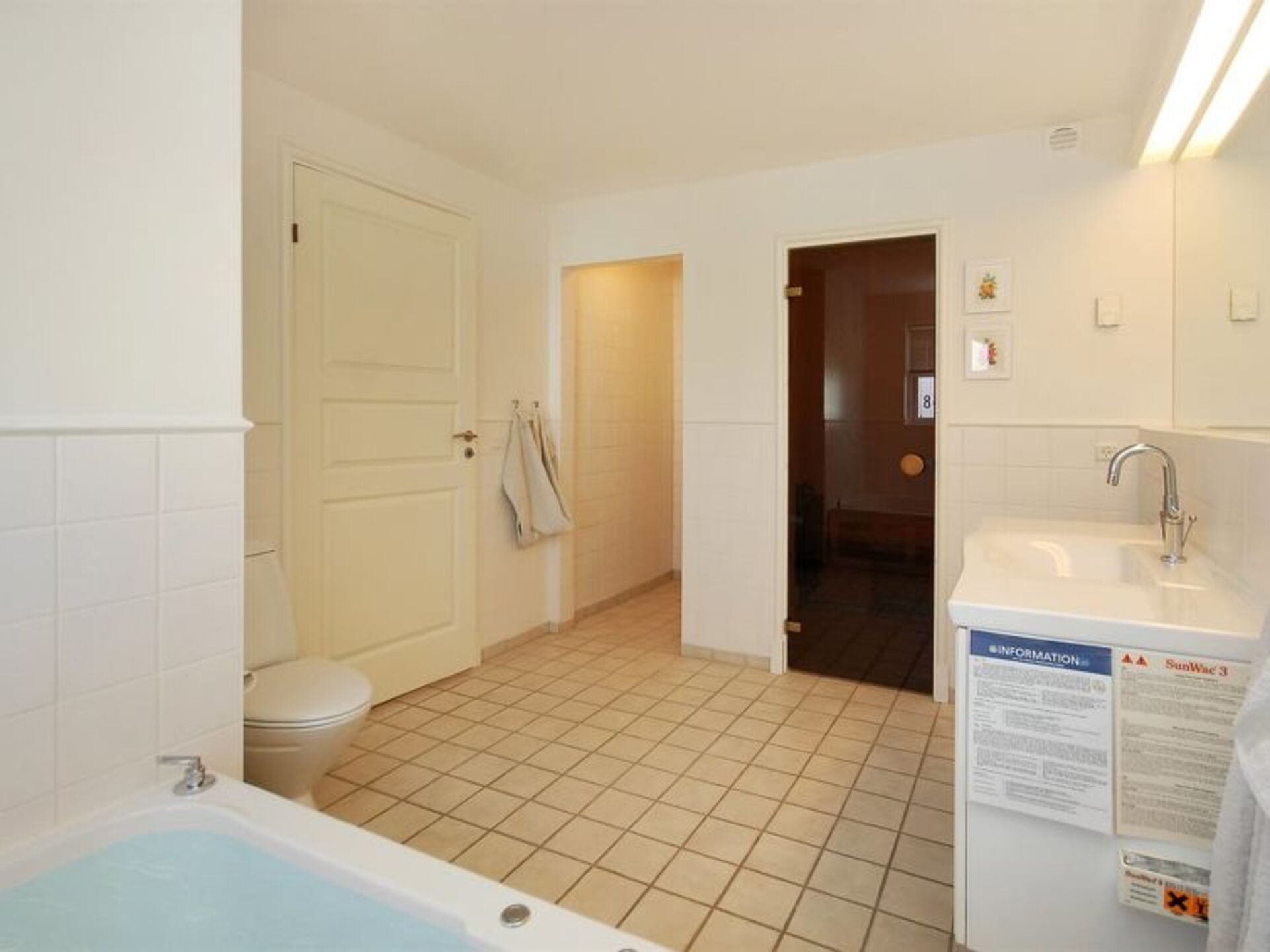 Bathroom / Wellness