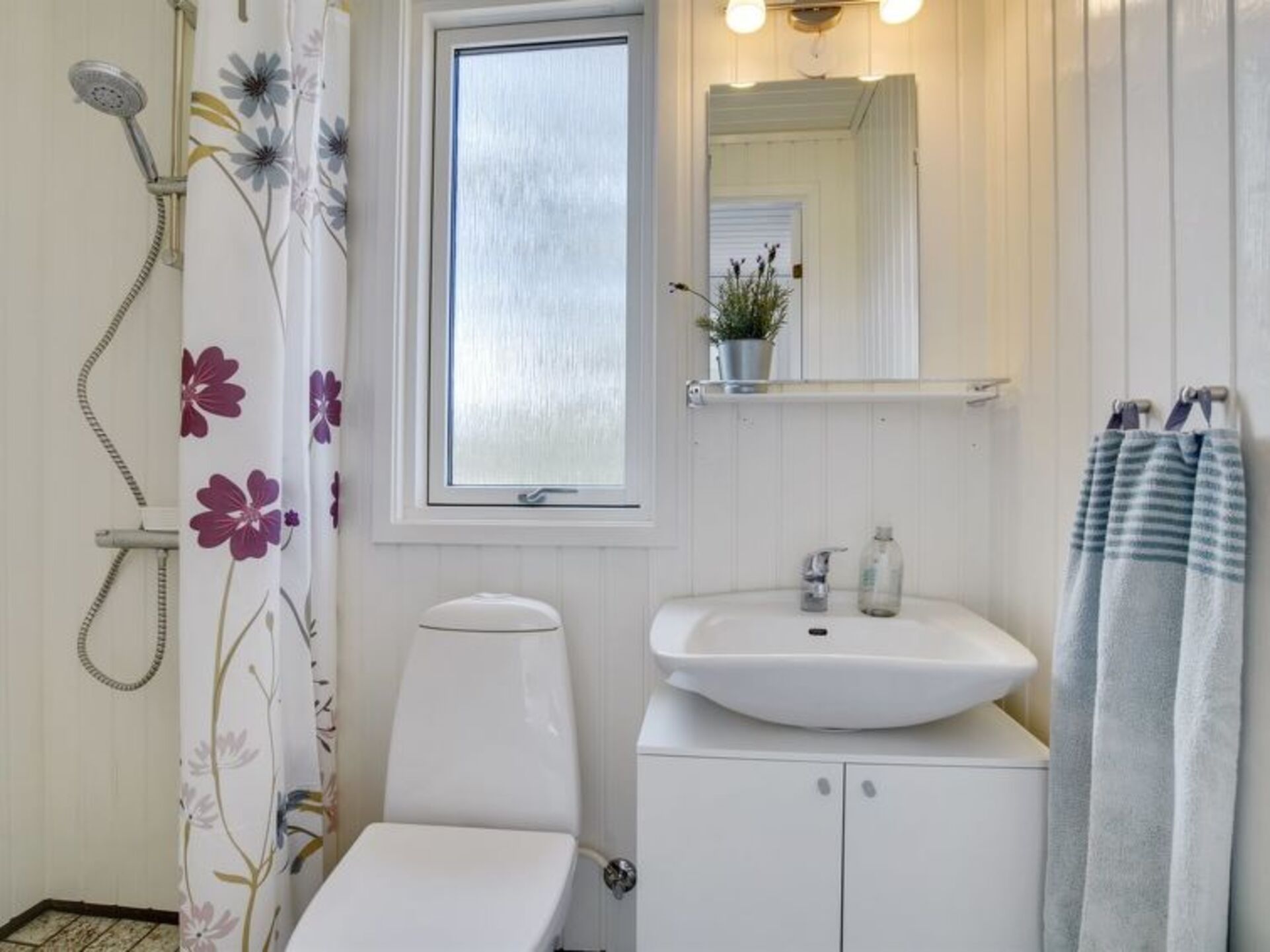 Bathroom / Wellness