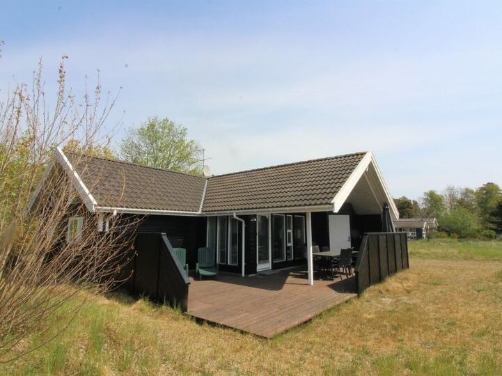 Your Home from Home, Aakirkeby 1076, Aakirkeby, Denmark