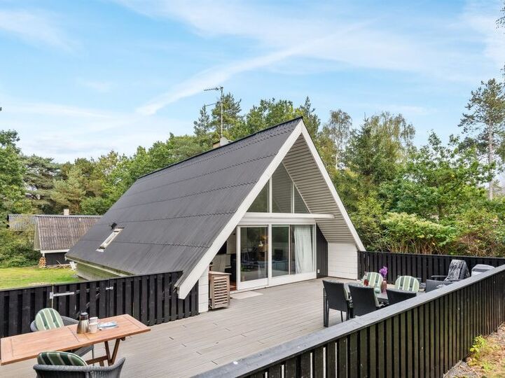 5 Star Home in Prime Location, Aakirkeby 1088, Aakirkeby, Denmark