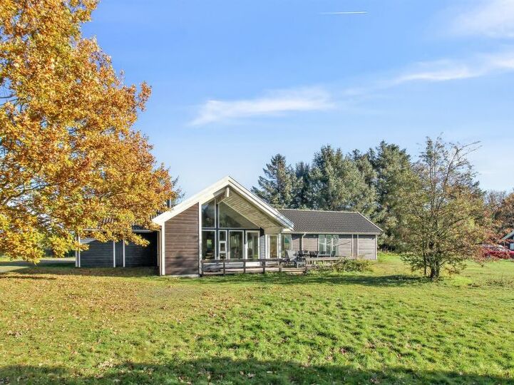 Perfect Family Retreat, Aakirkeby 1090, Aakirkeby, Denmark
