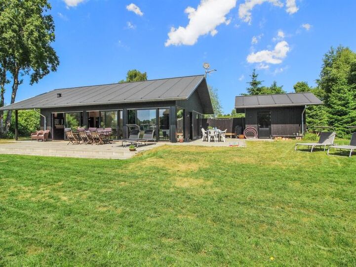 Luxury Home, Idyllic Location, Grenaa 1030, Grenaa, Denmark