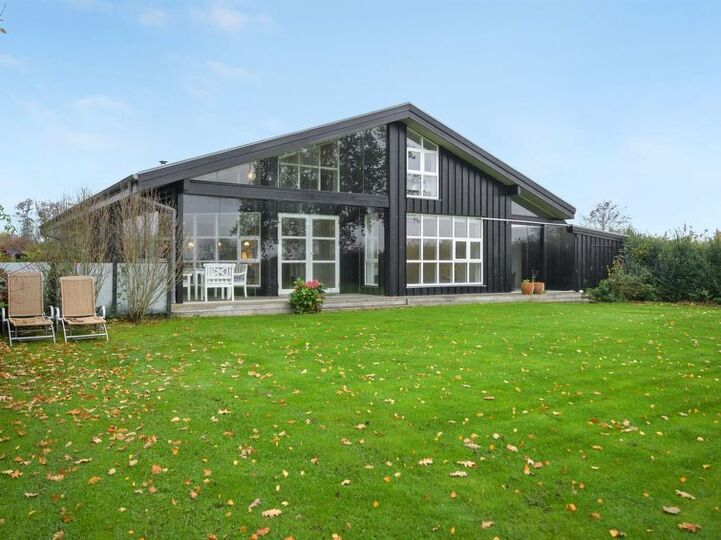 Exclusive Home in Perfect Location, Odder 1033, Odder, Denmark