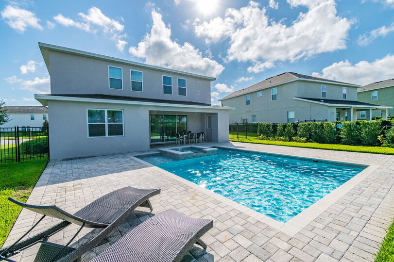 Rent the Perfect 5 Bedroom Villa, Encore Resort Villa 6416