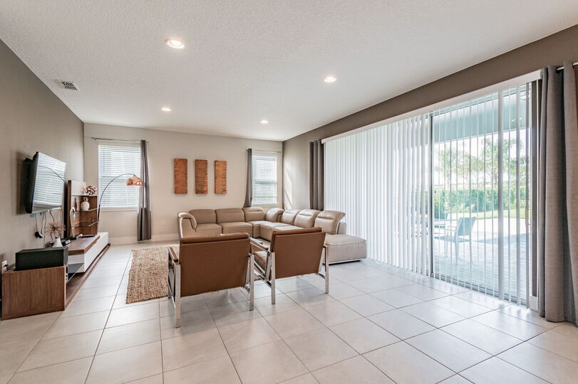 Rent the Perfect 5 Bedroom Villa, Encore Resort Villa 6416