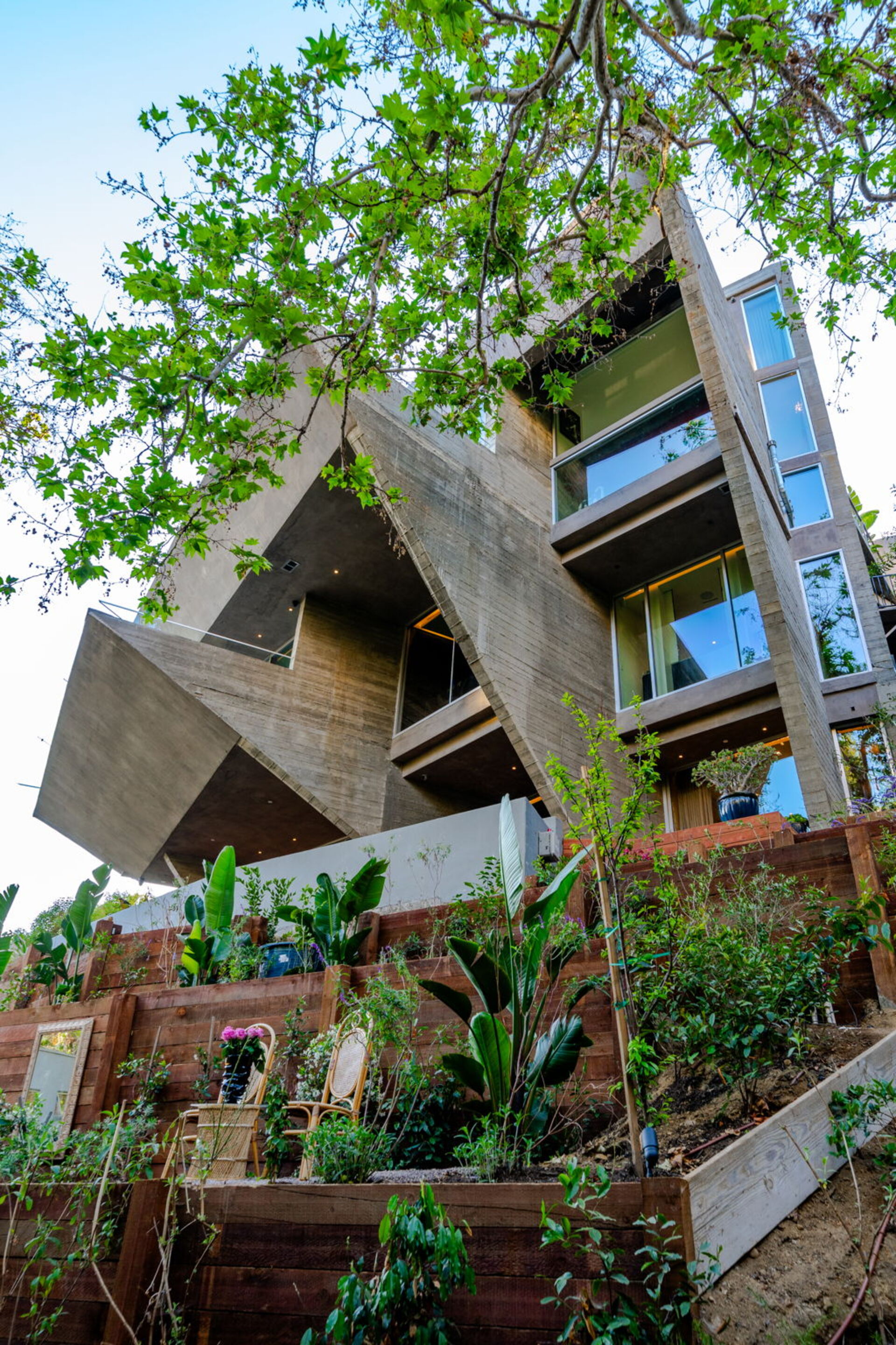 Hollywood Majesty: G Residence