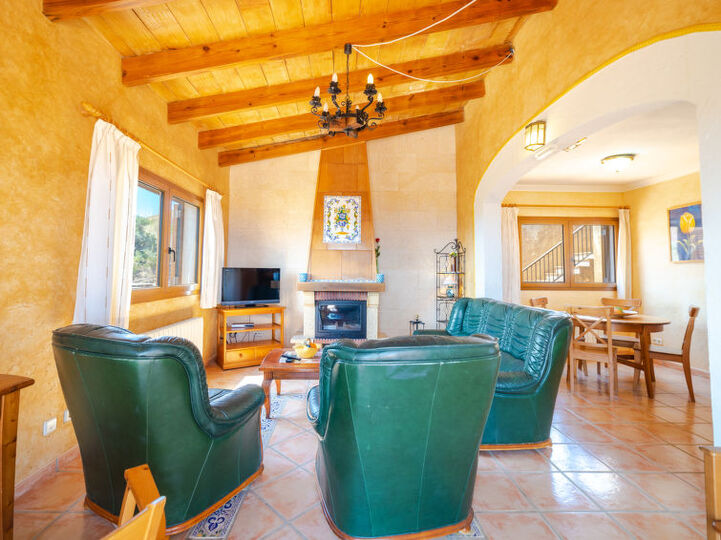 Unwind in Style - Elegant 5 Bedroom Villa,1658