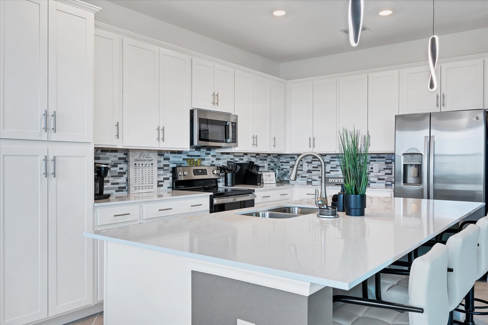Open and spacious kitchen
