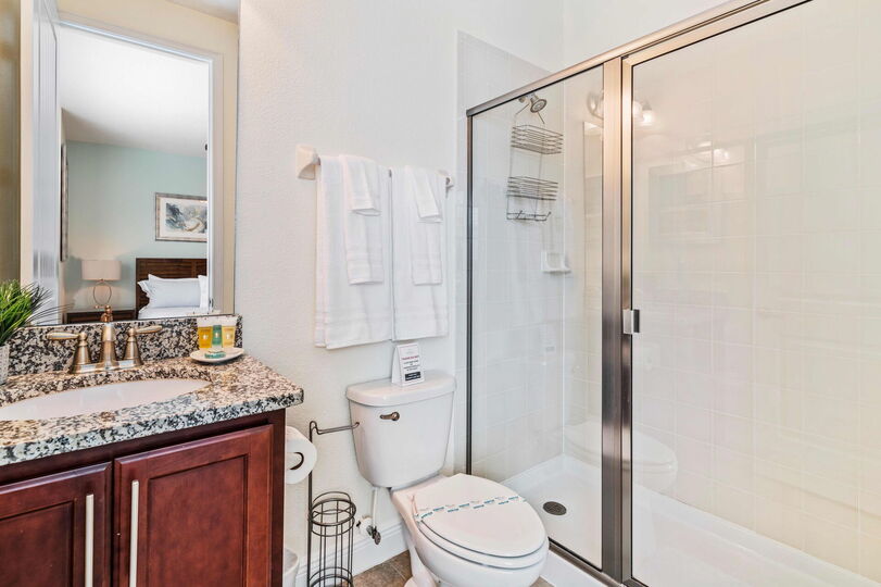 Experience Magic and Luxury Just Minutes from Disney