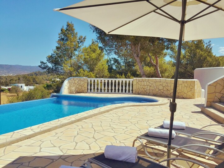 Stunning 5 Bedroom Villa, Ibiza Villa 1451
