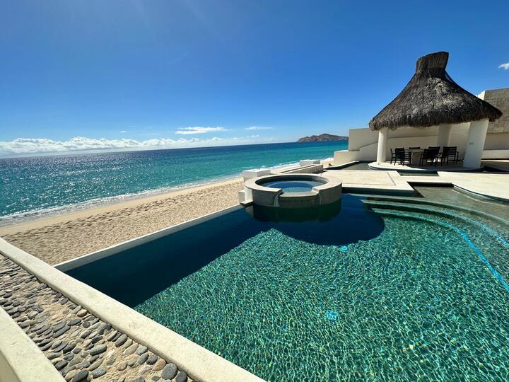 Your Dream Beachfront Villa Awaits, Cabo San Lucas Villa 1044