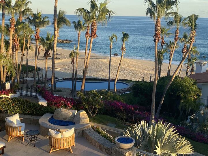 Unwind in Style: San Jose Del Cabo Villa 1050 Awaits