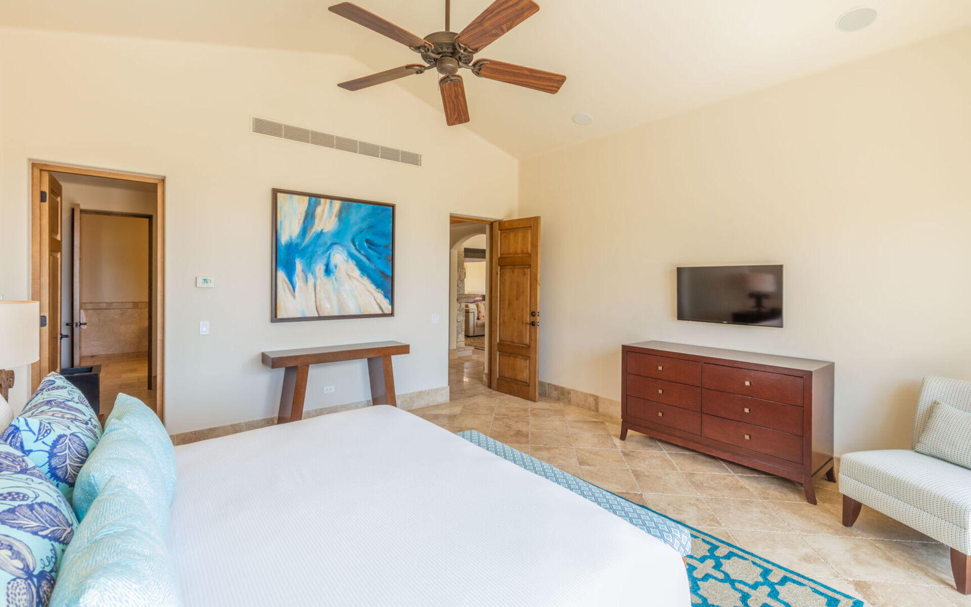 A Luxurious Escape in the Heart of Diamante, Cabo San Lucas Villa 1051