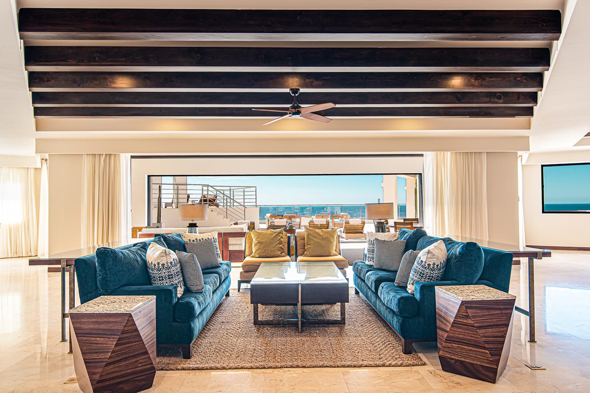 Luxurious Oasis with Breathtaking Pacific Views at Cabo San Lucas 1052