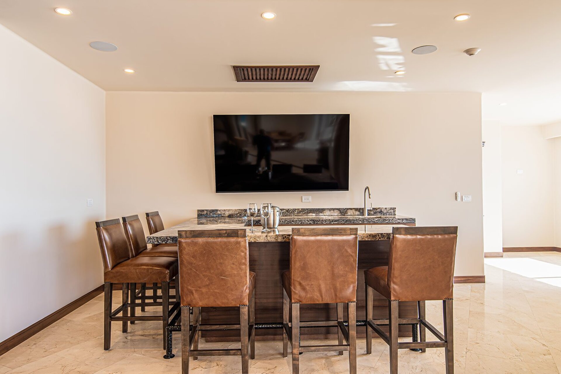 Luxurious Oasis with Breathtaking Pacific Views at Cabo San Lucas 1052