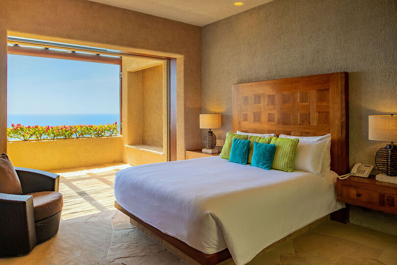 Ultimate Luxury and Unforgettable Views Await at Cabo San Lucas Villa 1053