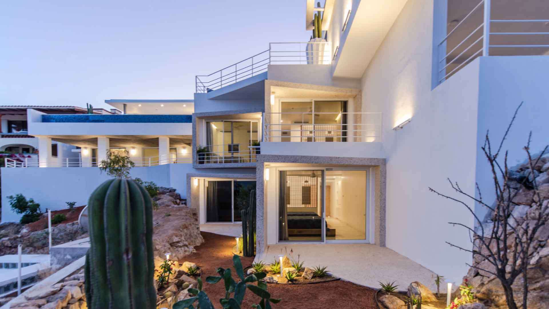 Indulge in Opulence at Cabo San Lucas Villa 1056 - Luxury Redefined