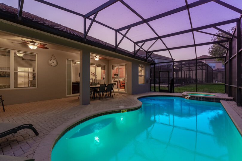 Exterior lighting makes dining outdoors comfortable