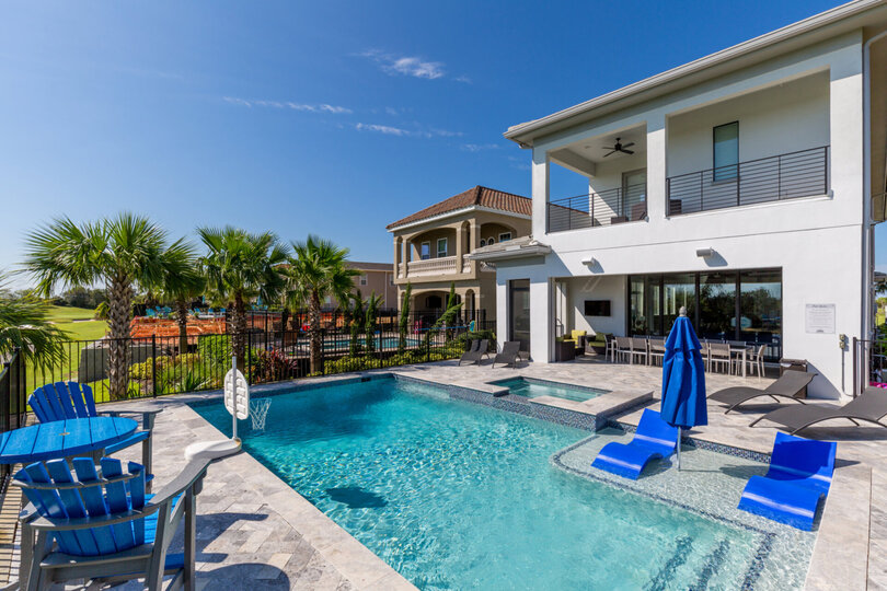 The spillover spa is perfect for your vacation