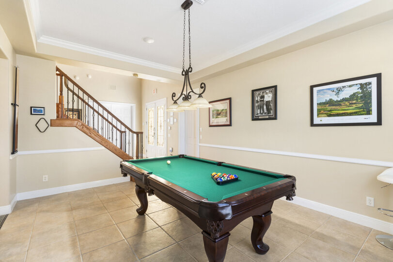 Pool table