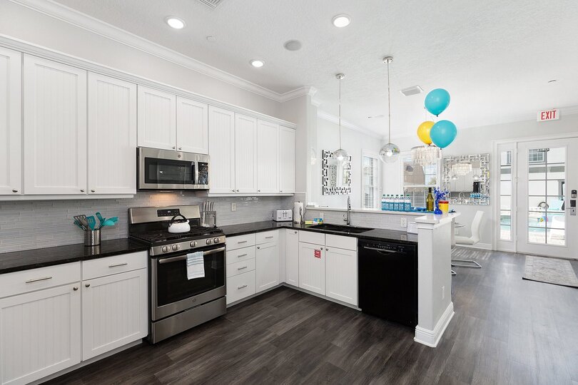 Prepare delicious meals for the whole family in the kitchen