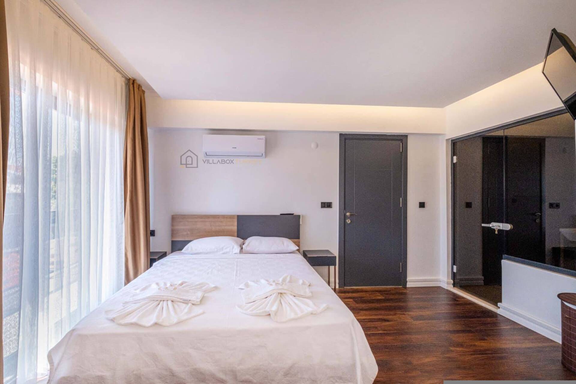 Your Own Private Holiday Haven 1033