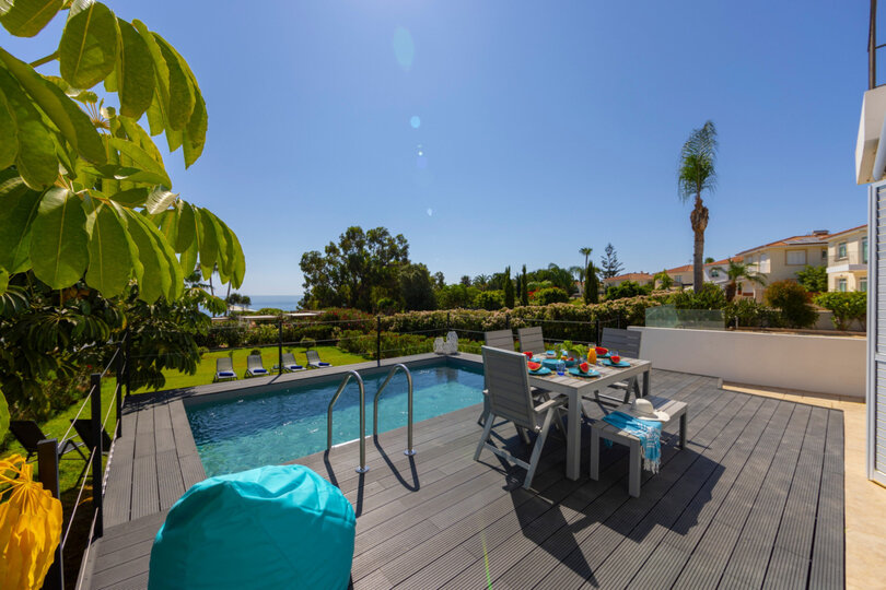 Tranquil Retreat: 3 Bedroom Villa in Protaras, 1721