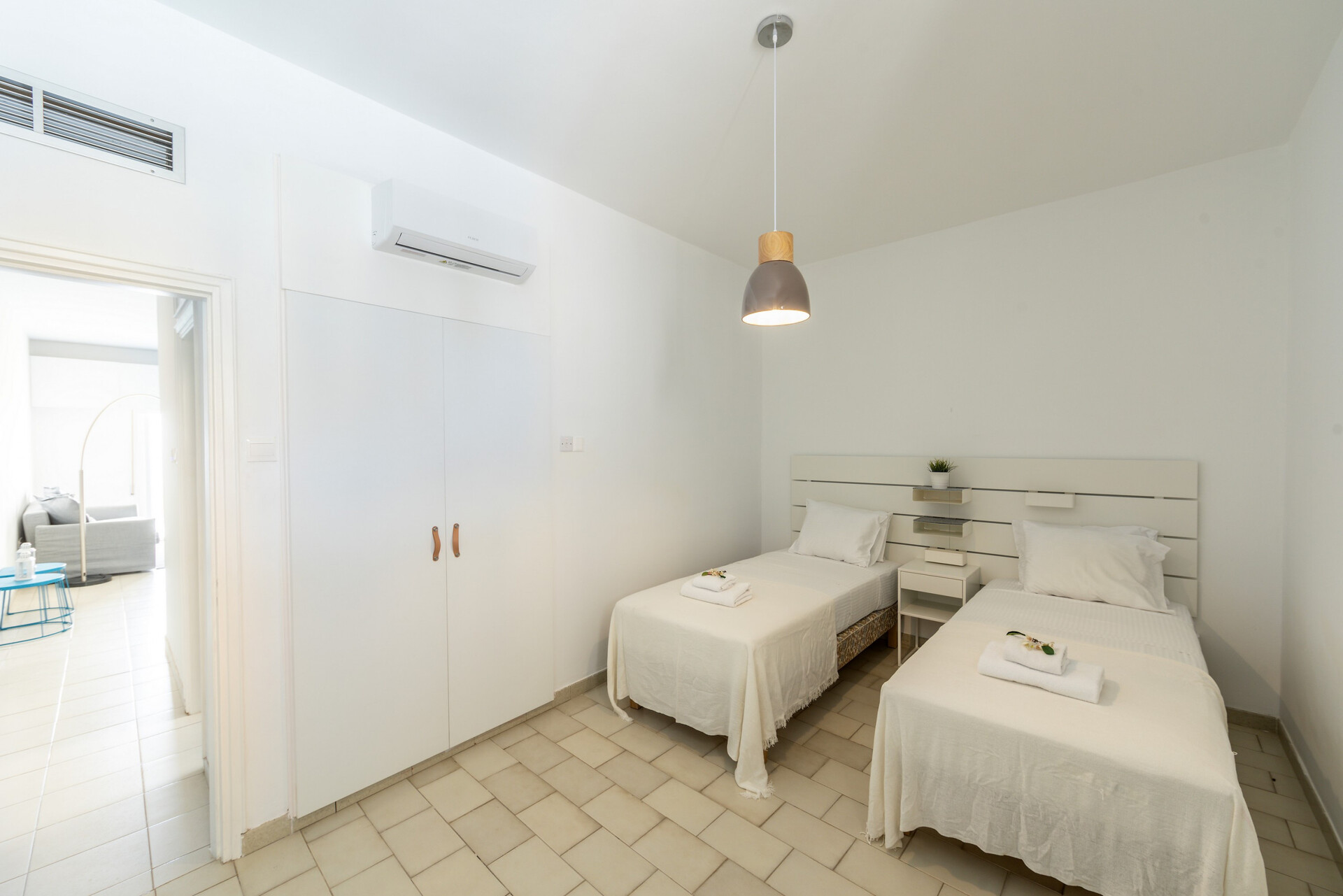 Modern H2O Suite near Ayia Triada Beach