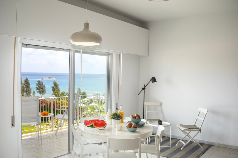 Modern H2O Suite near Ayia Triada Beach