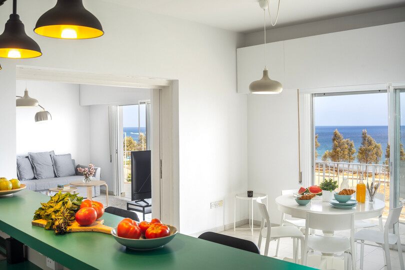 Modern H2O Suite near Ayia Triada Beach